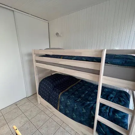 Climatise T3 Avec Piscine, Proche Et Commerces - - Fr-1-81-573 아파트 *