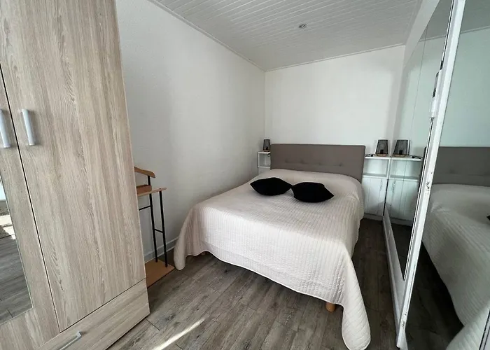 Climatise T3 Avec Piscine, Proche Et Commerces - - Fr-1-81-573 Апартаменты *